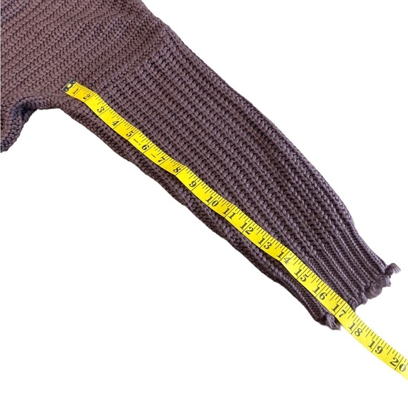 Main Strip - Anthropology - Women’s Distressed Oversized Boho Sweater - Picture 8 of 8